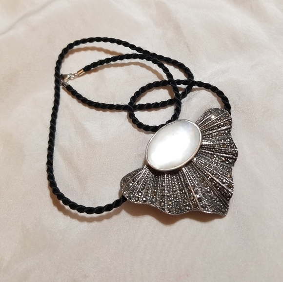 VTG Designer Sterling MOP Marcasite Necklace/ Brooch - Picture 4 of 7